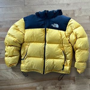 Yellow North Face Nupsek 700